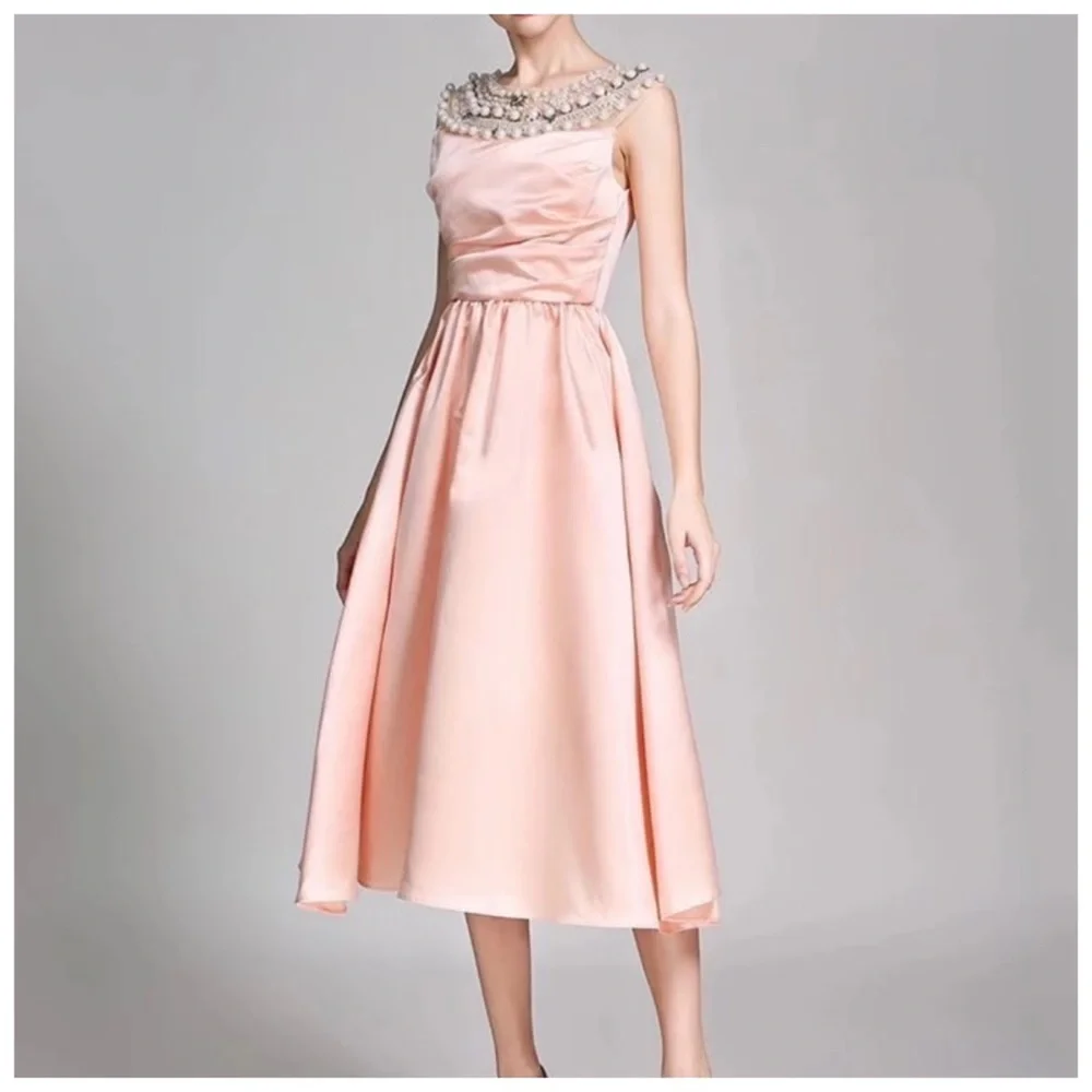 Gorgeous Silk Satin Cocktail Dress The Torie - Picture 11 of 12